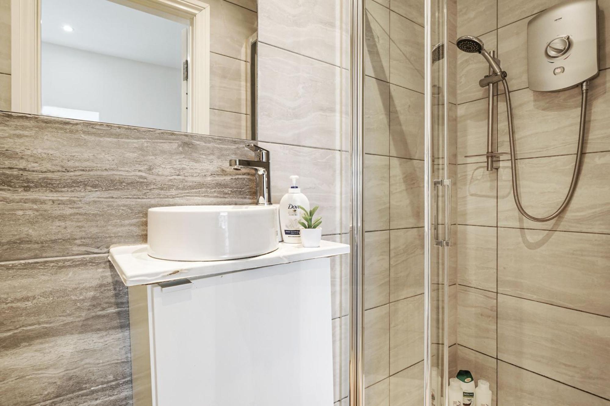 Studio Apartments London With Free Wifi 外观 照片